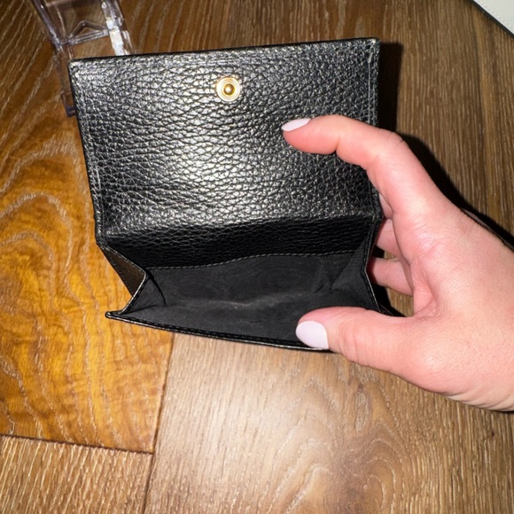 Women’s Gucci Black Textured Leather Wallet - Picture 5 of 5